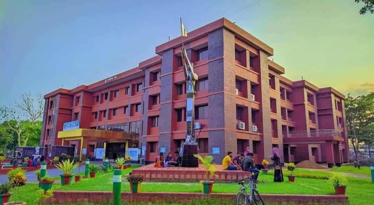 টানা ১৫ দিনের ছুটিতে যাচ্ছে পবিপ্রবি